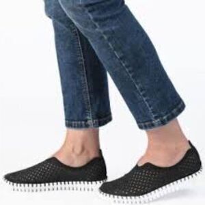 Ilse Jacobsen Hornbaek Black Tulip 139 Suede Perforated Slip On Shoe Women 38 EU